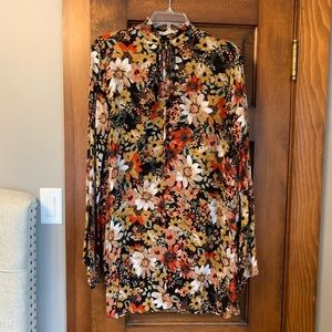 Floral, ties at the neck, dress